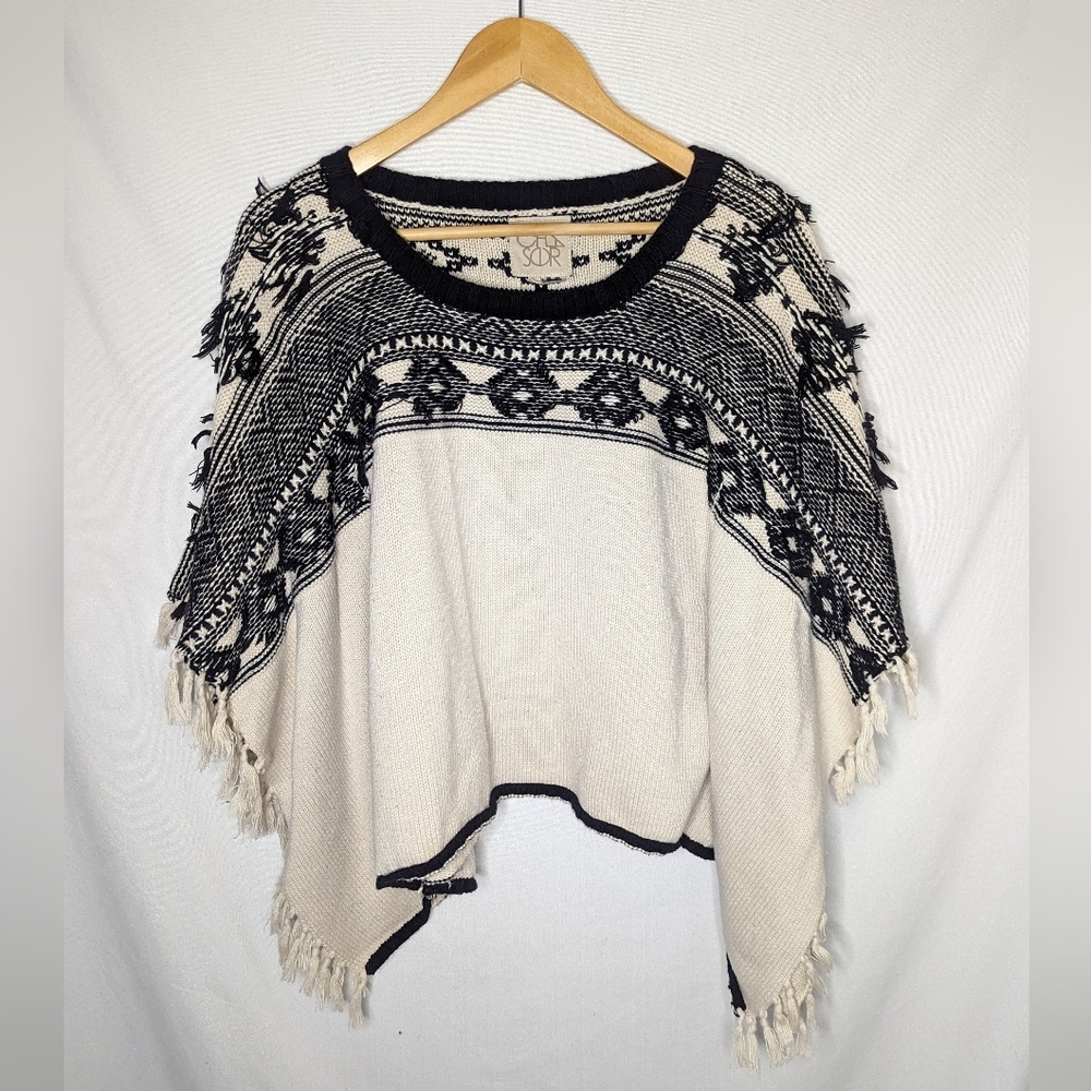 Chaser Black and Ivory Fringe Poncho Size Small‎
